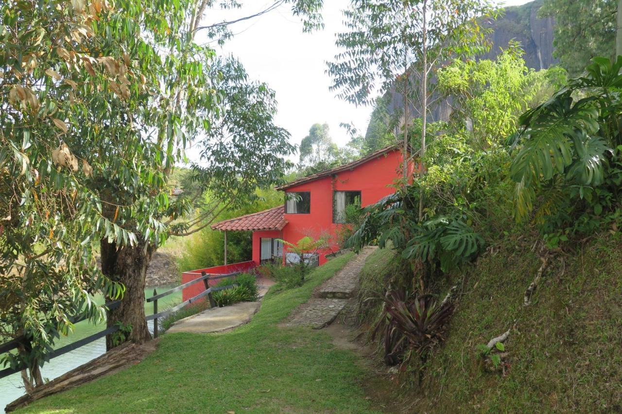 Ecolodge Bahia Del Penon Guatapé Extérieur photo